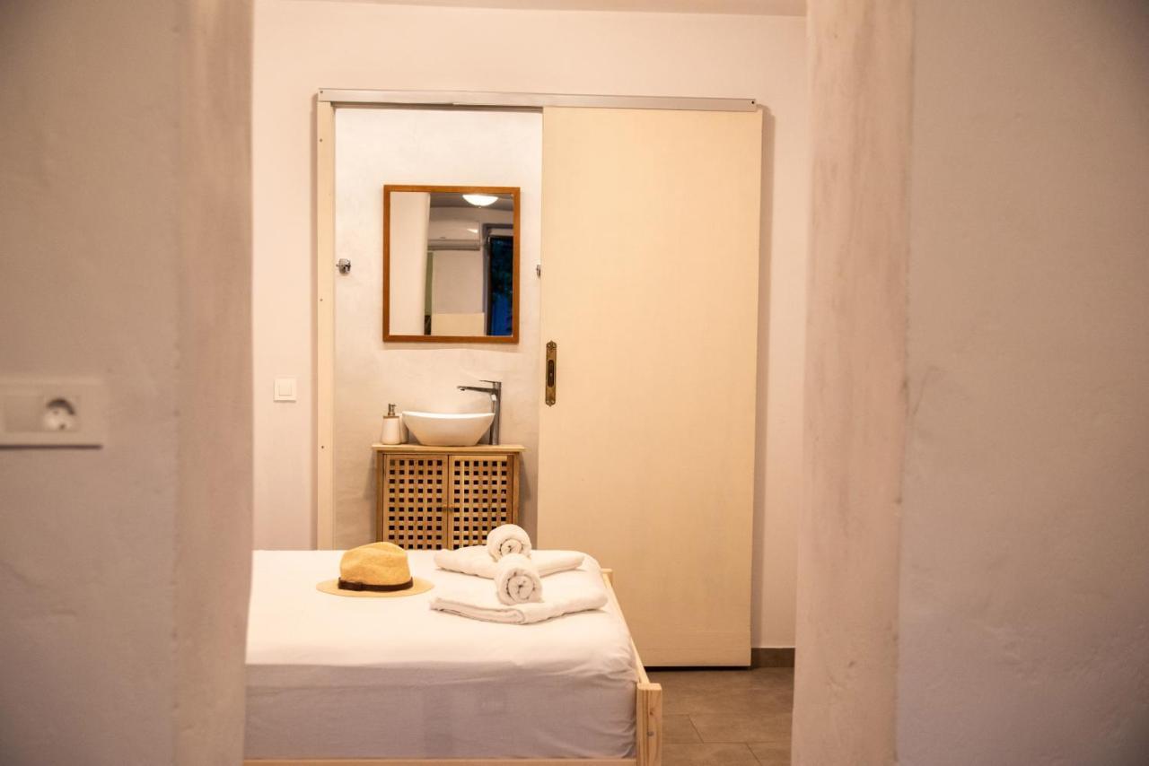Feneri 3 -Cozy Rustic Apt 20' From Elafonisi Beach Perivolia  Exterior foto