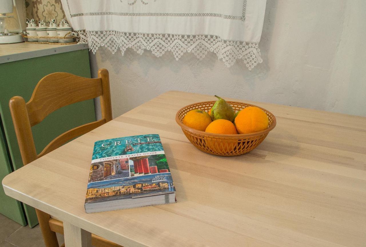 Feneri 3 -Cozy Rustic Apt 20' From Elafonisi Beach Perivolia  Exterior foto
