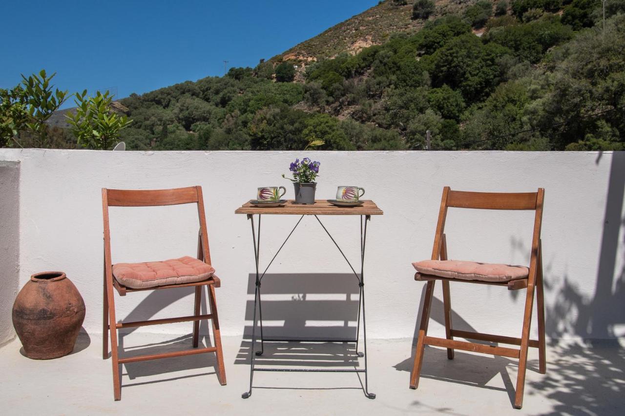 Feneri 3 -Cozy Rustic Apt 20' From Elafonisi Beach Perivolia  Exterior foto